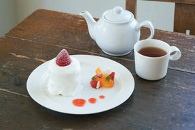 〈くらすこと別注〉yumiko iihoshi porcelain unjour plate ivory(つやあり)