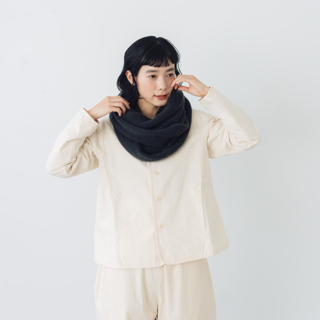 evam eva  モヘアリリーループストール