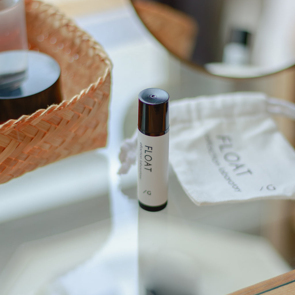 FLOAT LIP BALM
