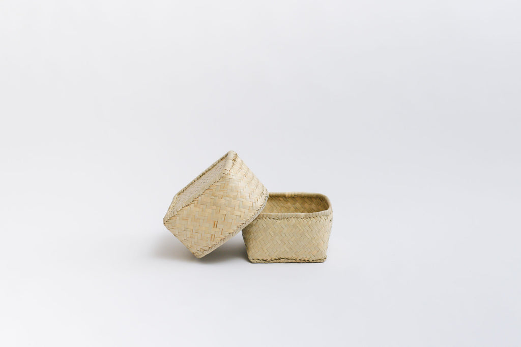 蓋つきカゴ
