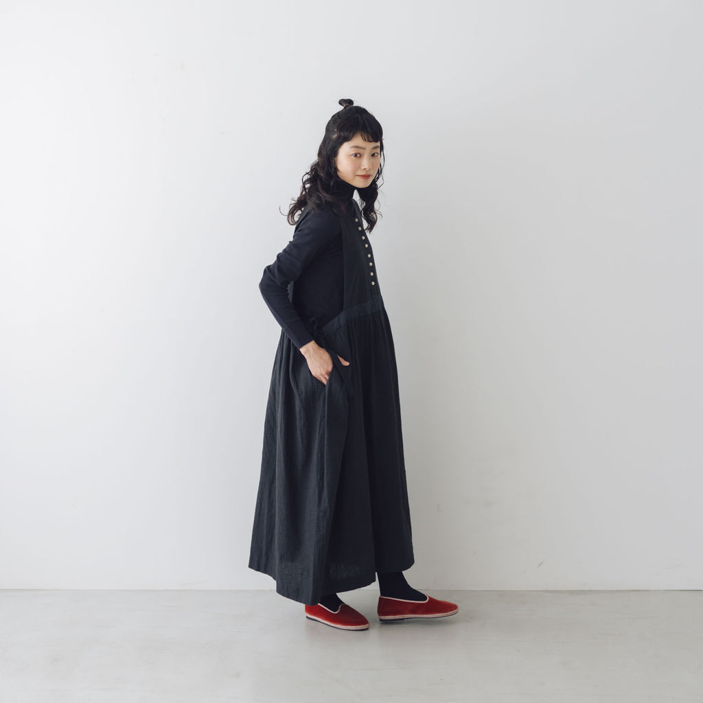 MAGALI コットンリネン ピンチェック タブリエワンピース