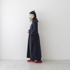 MAGALI コットンリネン ピンチェック タブリエワンピース