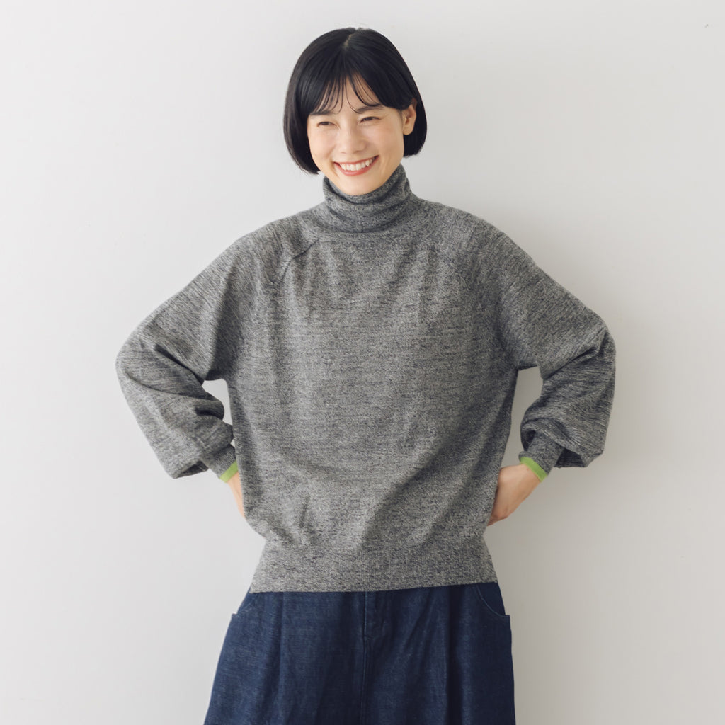 atelier naruse ウールタートルネックニットセーター