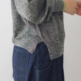 atelier naruse ウールタートルネックニットセーター